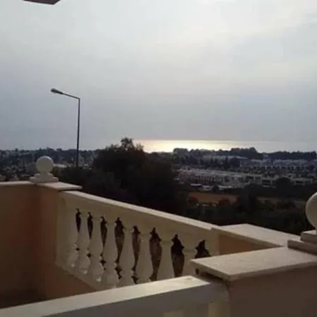 Kusadasi'nda Ozel Havuzlu Efes クシャダス