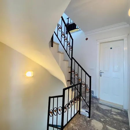Kusadasi'nda Ozel Havuzlu Efes Villa *